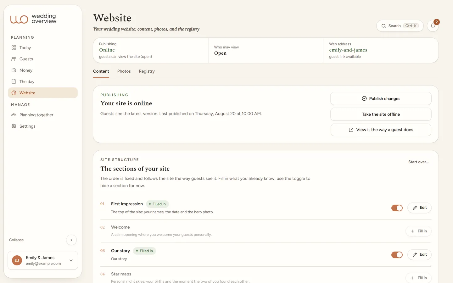 The site editor in Wedding Overview: the wedding website is online, with the web address and the sections guests see.